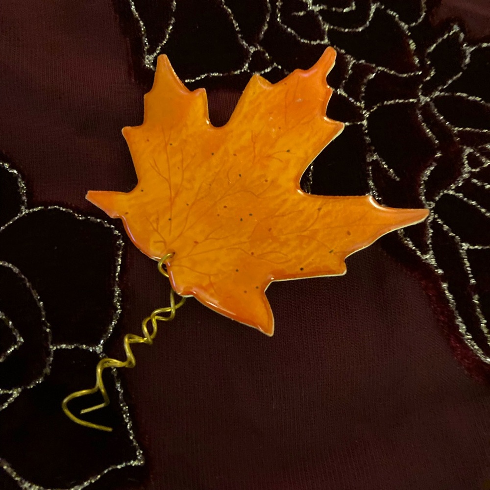 Happy Fall! Maple Leaf w Gold Spiral Stem Lapel Pin